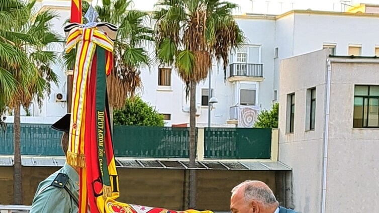 Despedida oficial y con honores del Coronel Jefe de la Comandancia de Cádiz