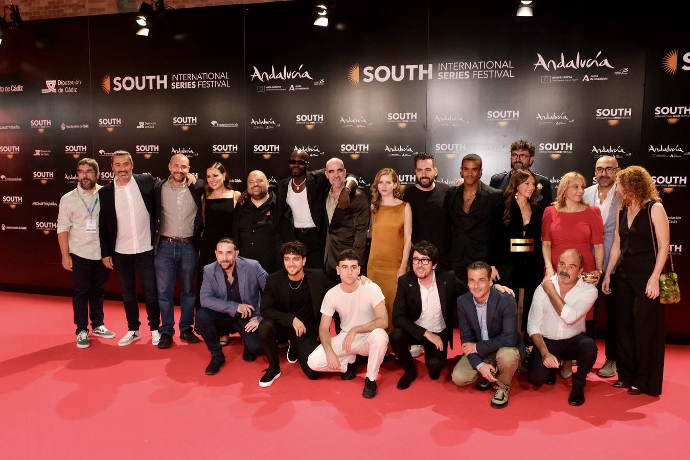 Fotos: La llegada de los invitados a la gala de inauguración (I)