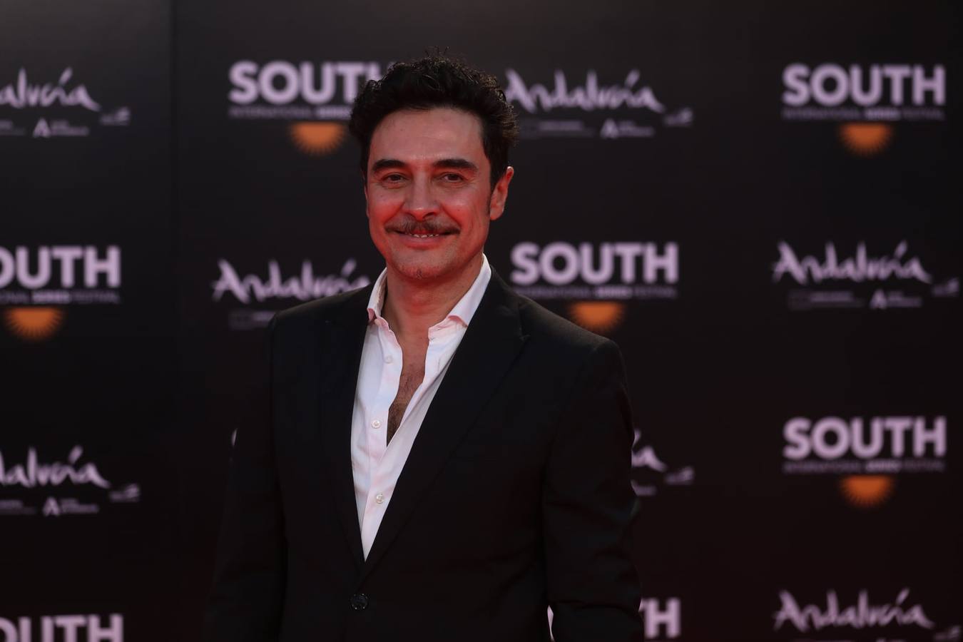 Fotos: La llegada de los invitados a la gala de inauguración (III)