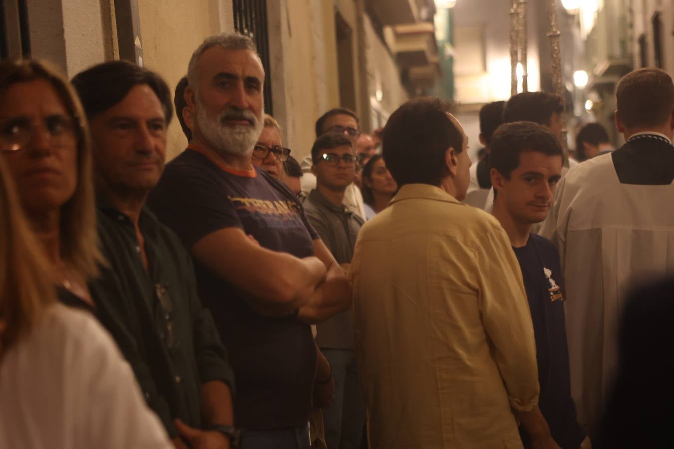 Fotos: La Virgen del Rosario, por las calles de Cádiz