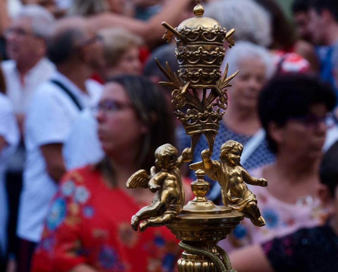 Fotos: La Virgen del Rosario, por las calles de Cádiz