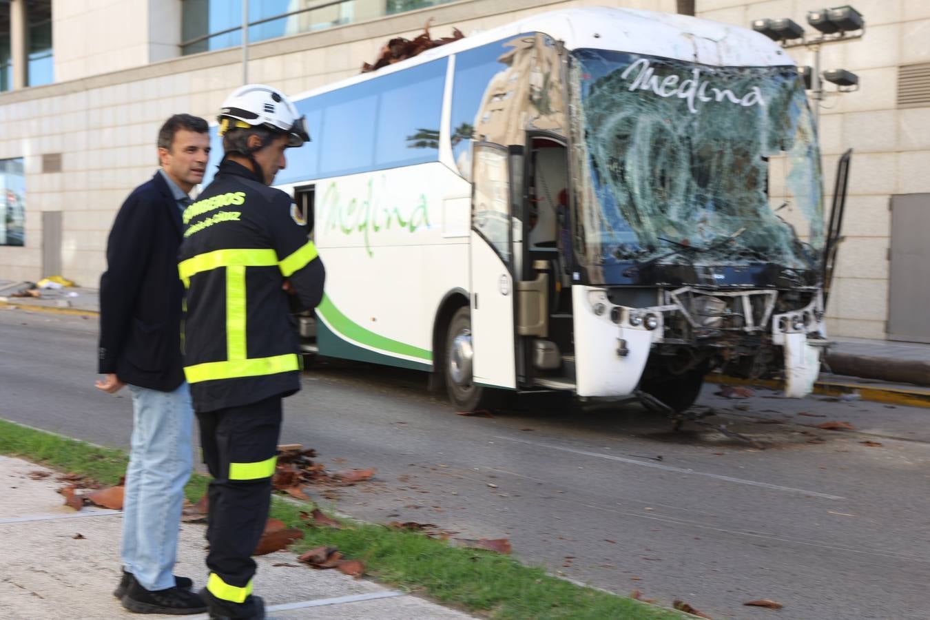 Fotos: Grave accidente de tráfico en Cádiz