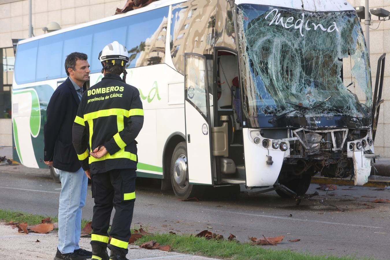 Fotos: Grave accidente de tráfico en Cádiz