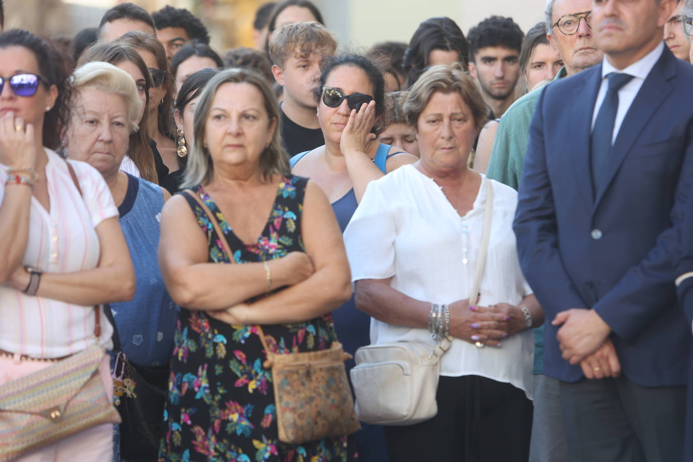 Fotos: Cádiz guarda silencio por los fallecidos en el accidente