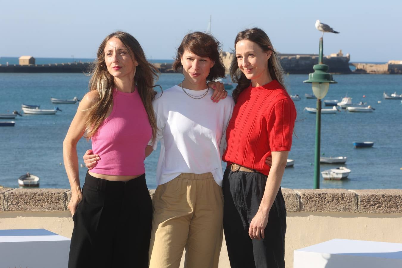 La luz de Cádiz ciega a las estrellas de las series españolas