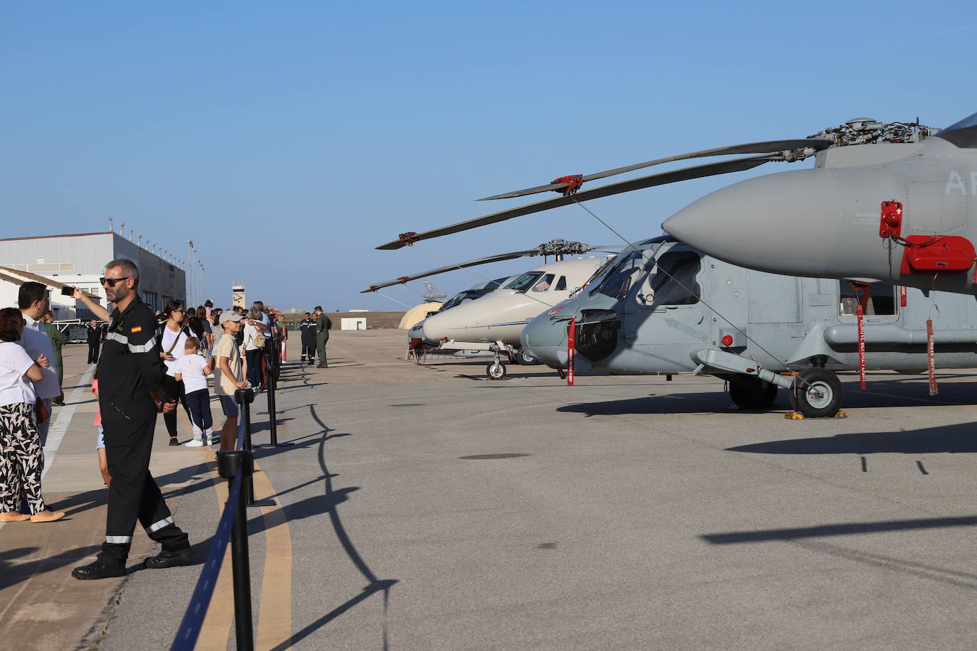 En imágenes: Más de 2.000 personas visitan la Base Naval de Rota con motivo del Día de la Fiesta Nacional