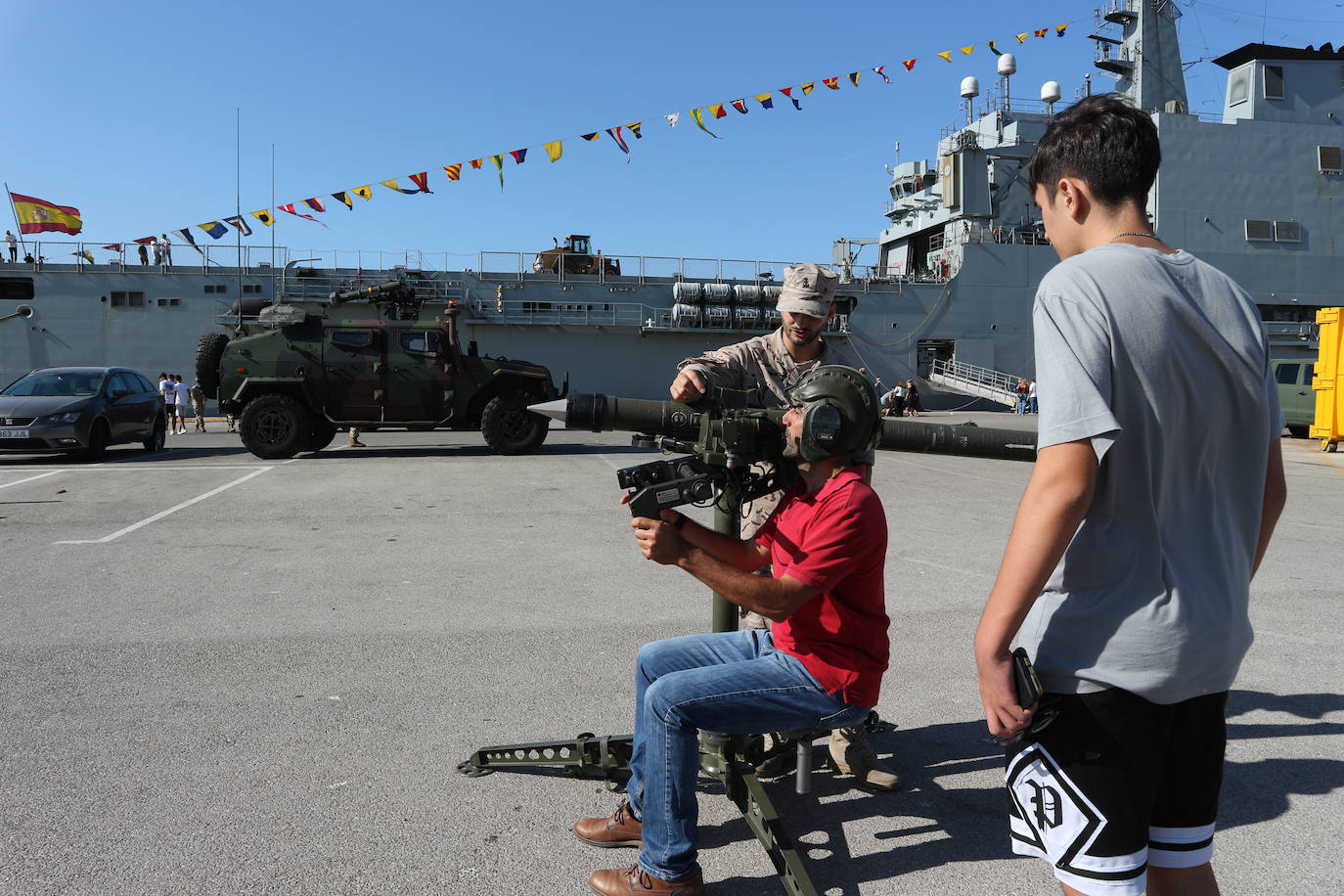 En imágenes: Más de 2.000 personas visitan la Base Naval de Rota con motivo del Día de la Fiesta Nacional