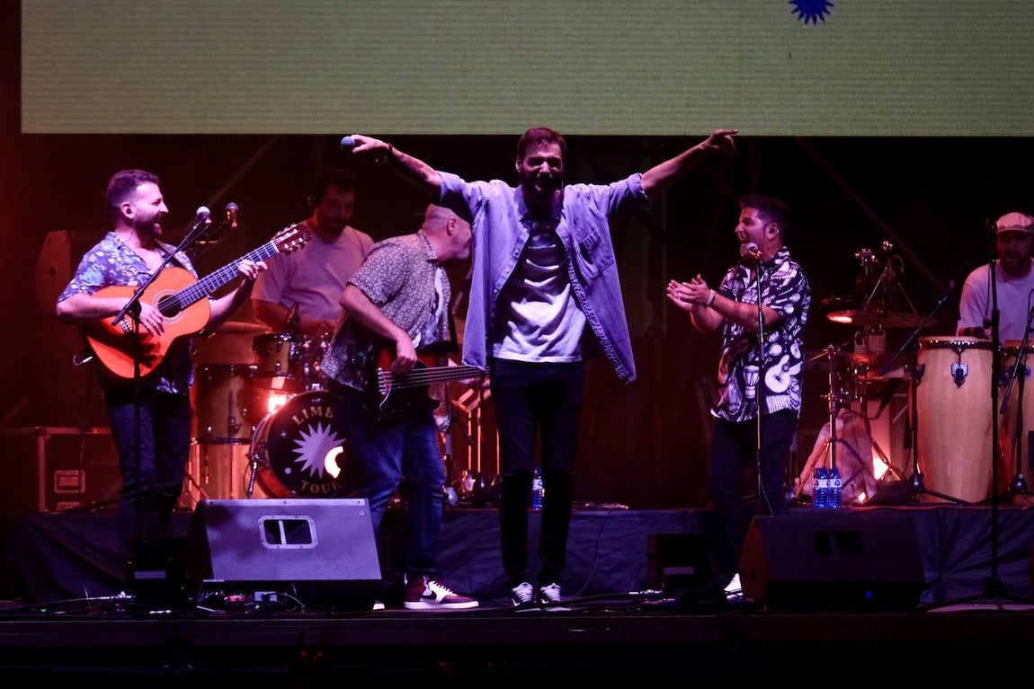 Fotos: Raúle inaugura el Viento Fest en la plaza de San Antonio