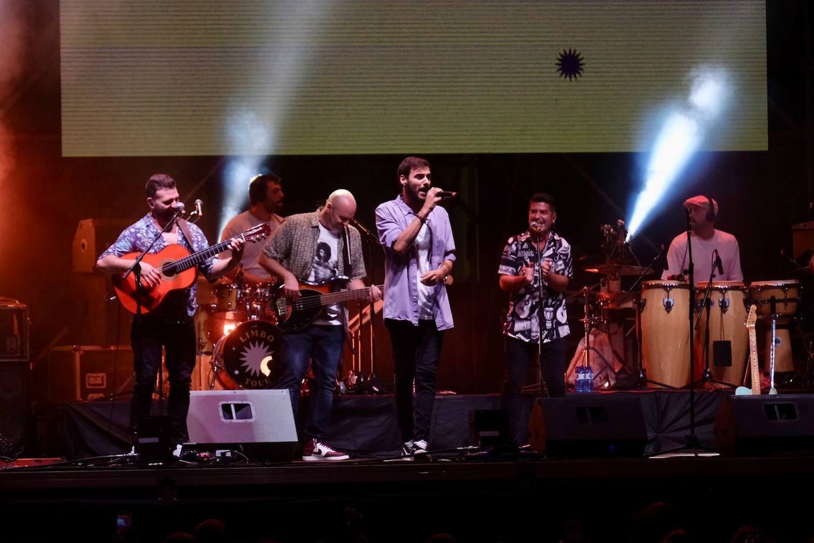 Fotos: Raúle inaugura el Viento Fest en la plaza de San Antonio