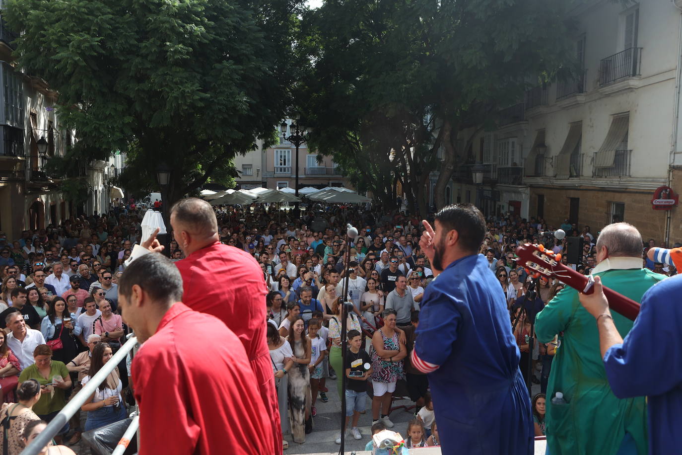 Fotos I: Sábado de SailGP por las calles de Cádiz