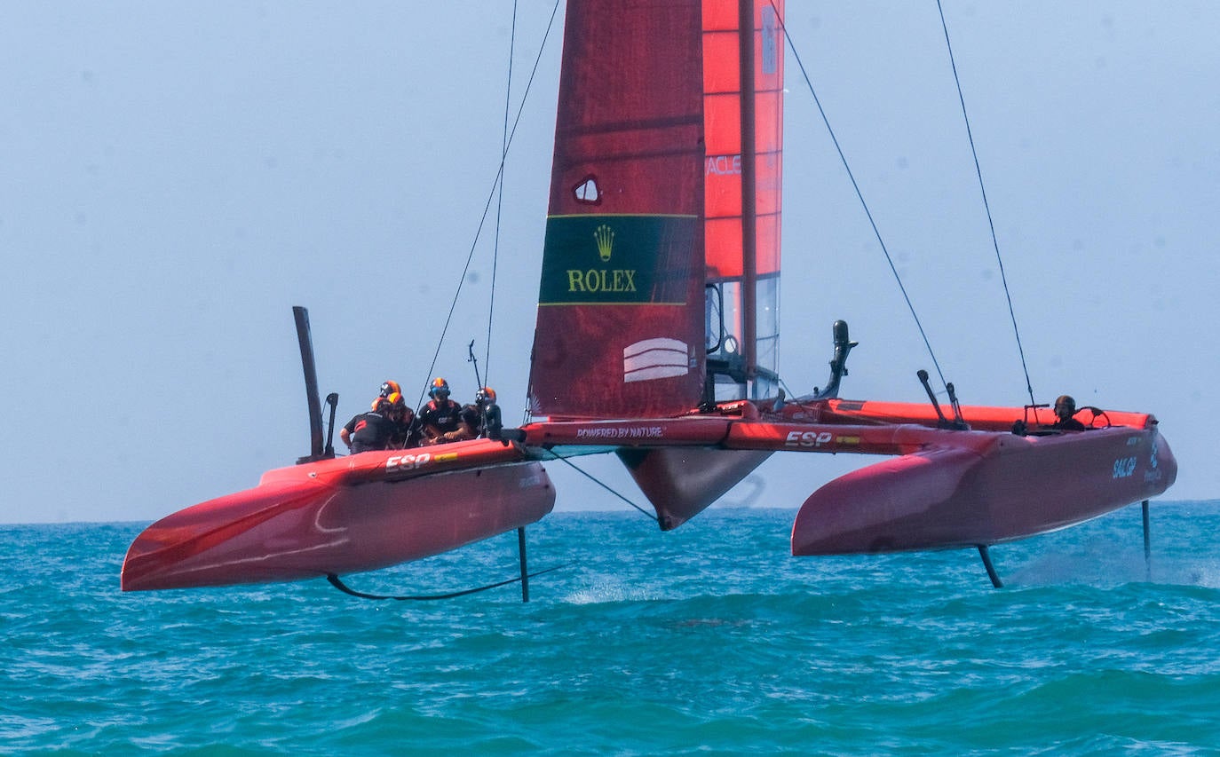 Fotos: Así ha sido la primera jornada de SailGP en Cádiz