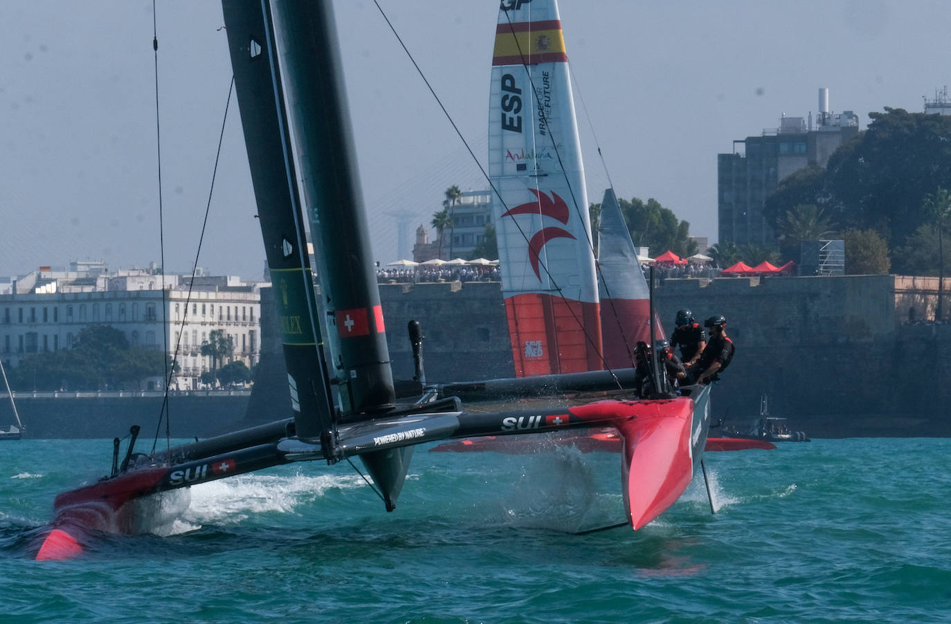 Fotos: Así ha sido la primera jornada de SailGP en Cádiz