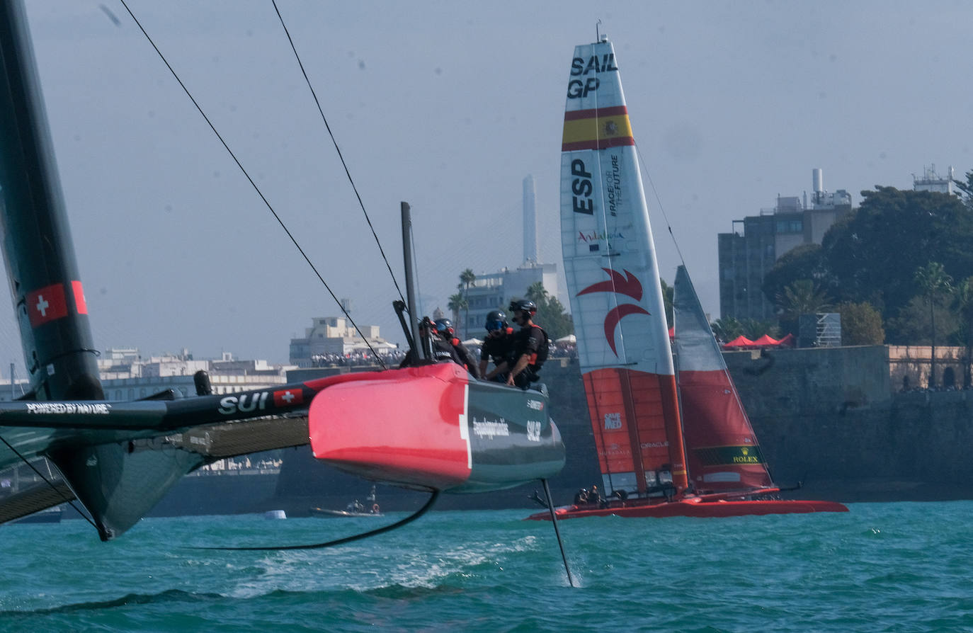 Fotos: Así ha sido la primera jornada de SailGP en Cádiz