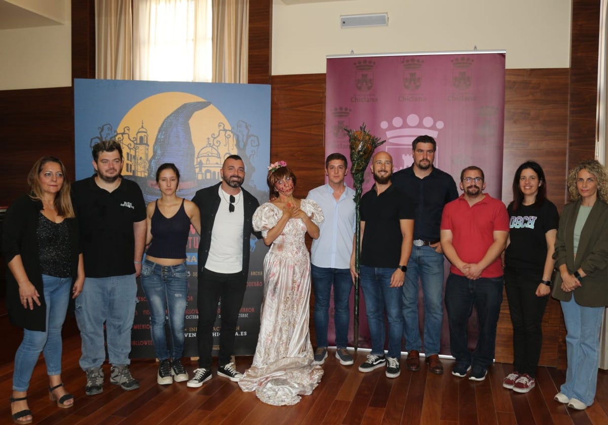 Chiclana se suma a la celebración con distintas actividades