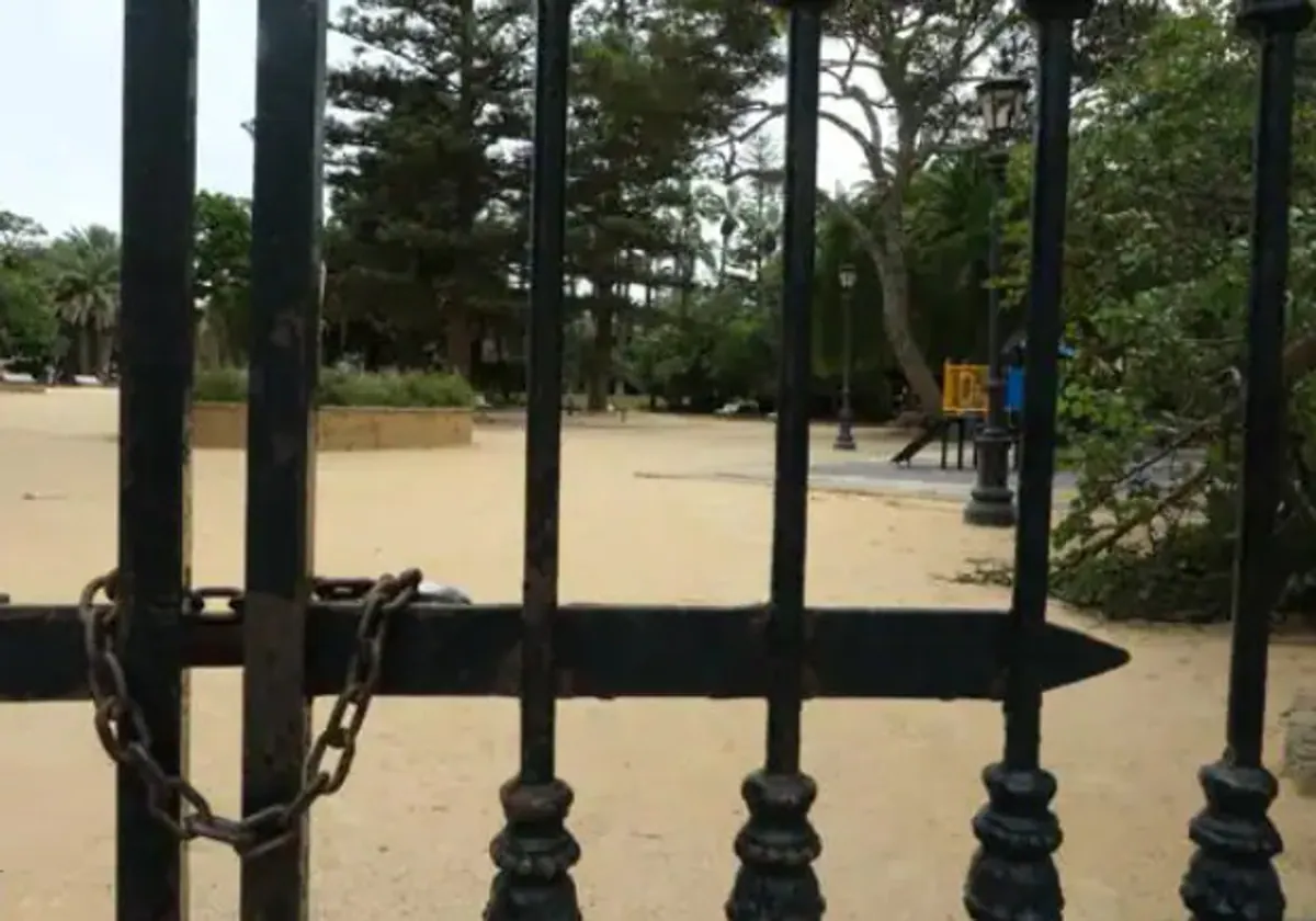 Cádiz mantendrá los parques de la ciudad cerrados por seguridad
