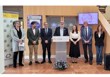 La Universidad de Cádiz inaugura su primer 'Punto Violeta' en la Facultad de Medicina