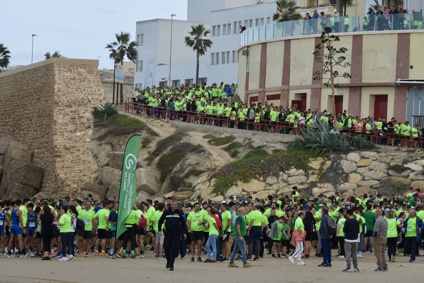 FOTOS: Carrera contra el Cáncer en Cádiz