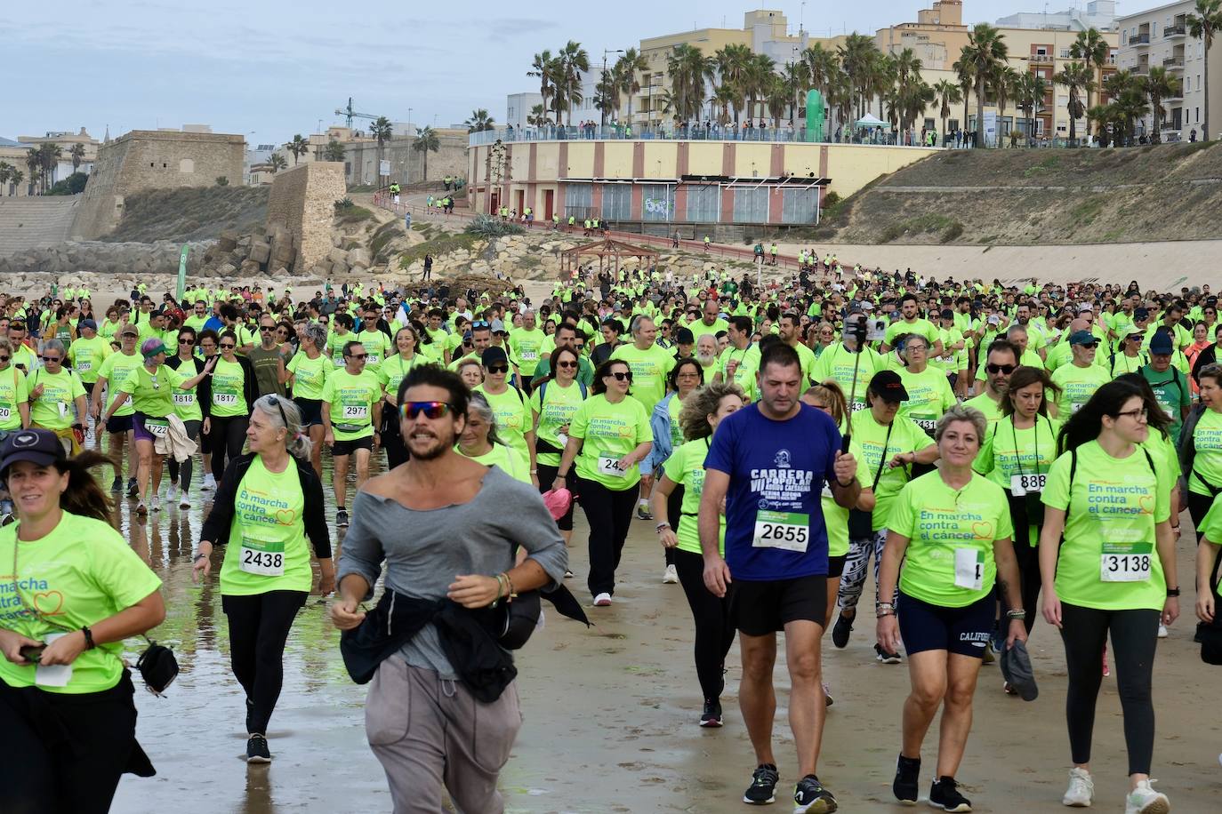 FOTOS: Carrera contra el Cáncer en Cádiz