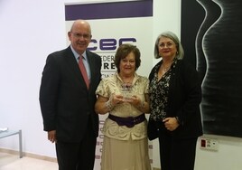 La CEC entrega el Premio Mujer Empresaria del año a María Coto
