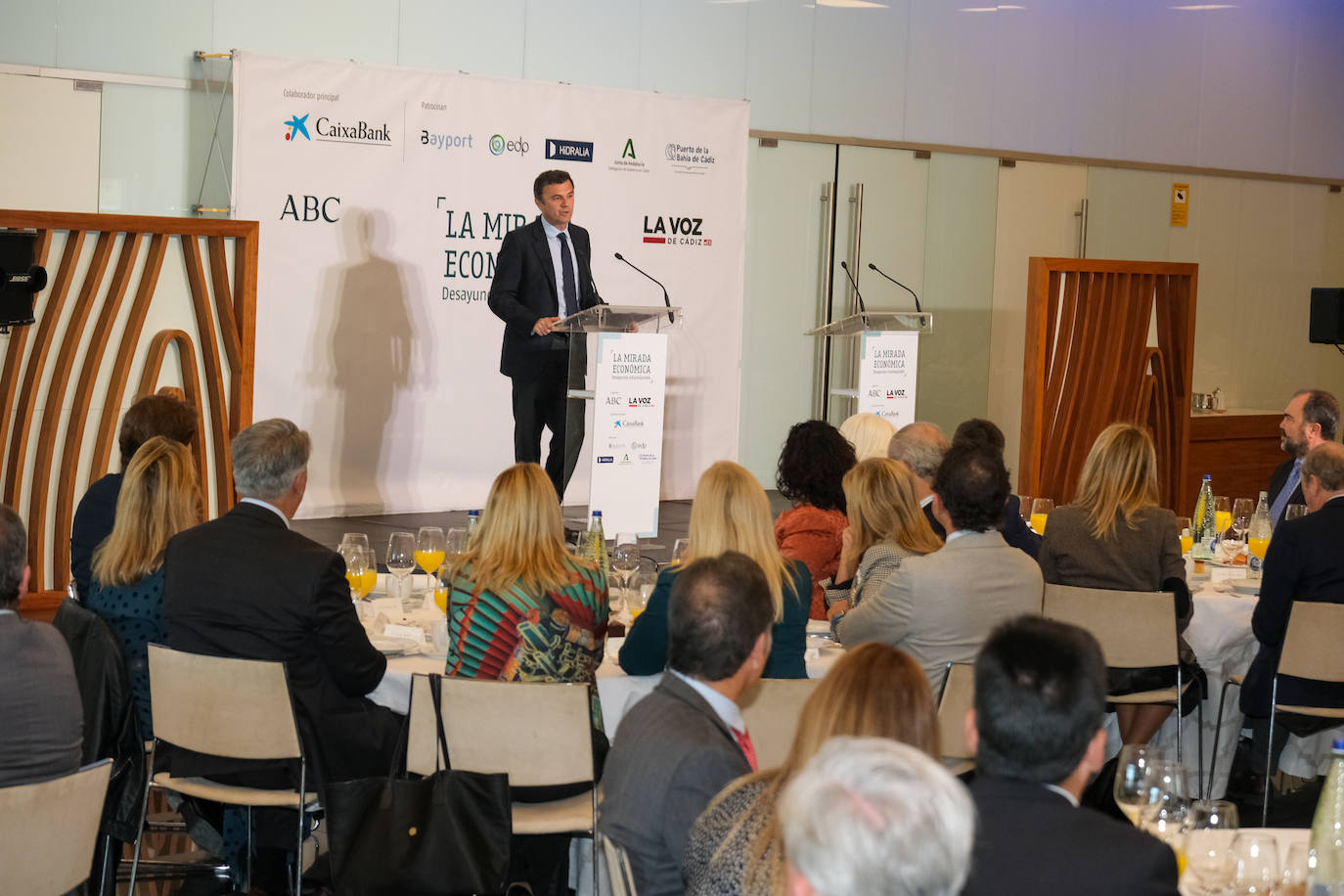 Fotos: Bruno García, alcalde de Cádiz, en la Mirada Económica de ABC y La Voz