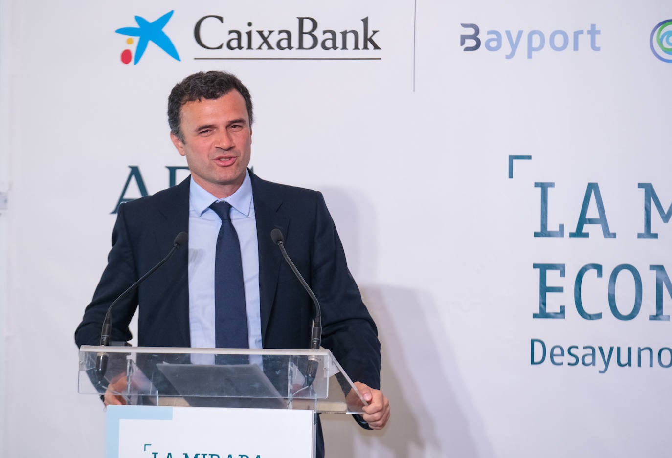 Fotos: Bruno García, alcalde de Cádiz, en la Mirada Económica de ABC y La Voz