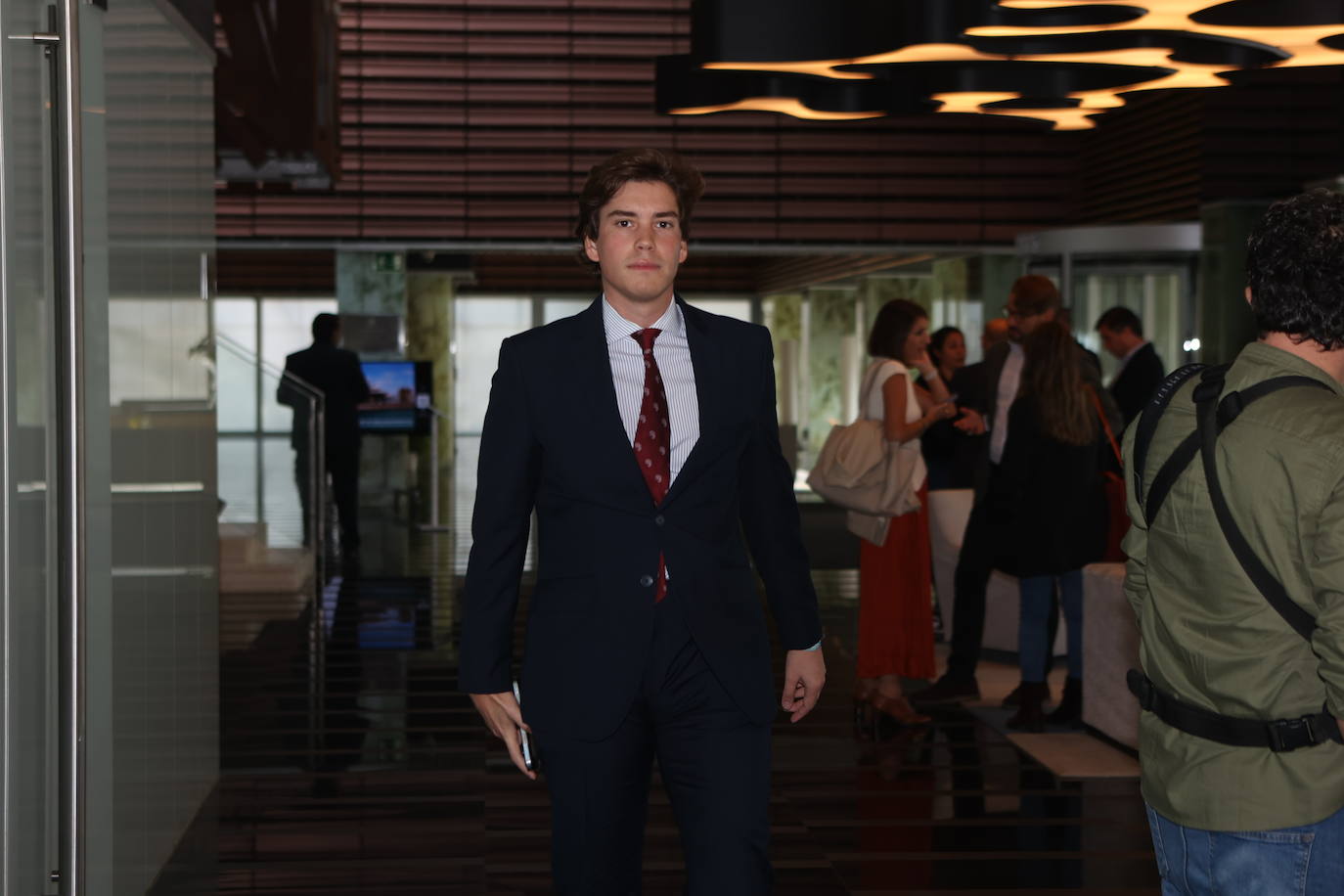 Fotos: Ambiente en la Mirada Económica de ABC y La Voz con Bruno García (I)