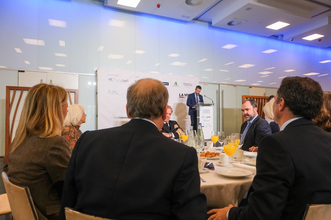 Fotos: Bruno García, alcalde de Cádiz, en la Mirada Económica de ABC y La Voz