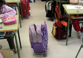Educación interviene en el colegio de Arcos donde fue detenido el profesor por abusos