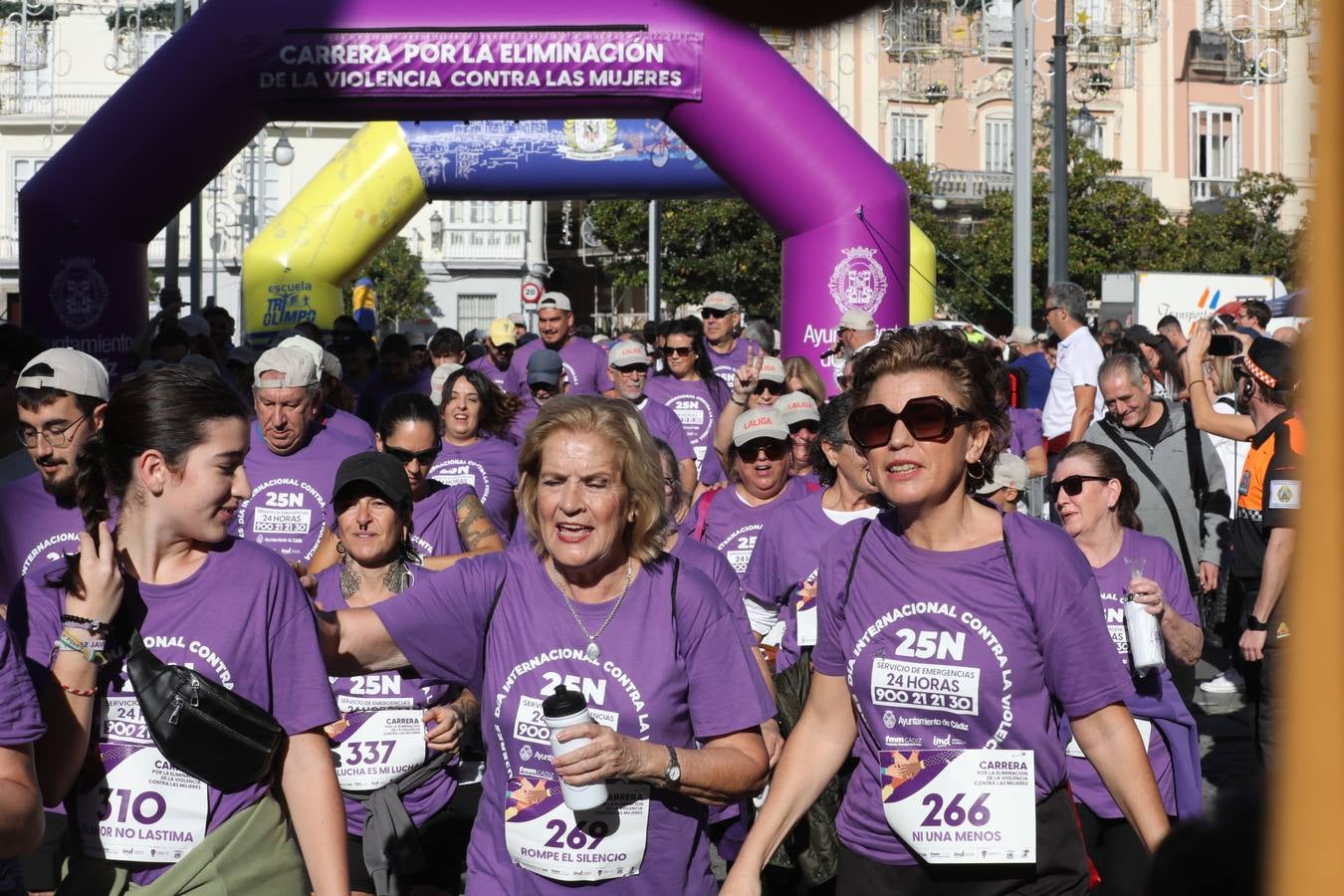 Fotos: Carrera Popular por la eliminación de la violencia contra las mujeres