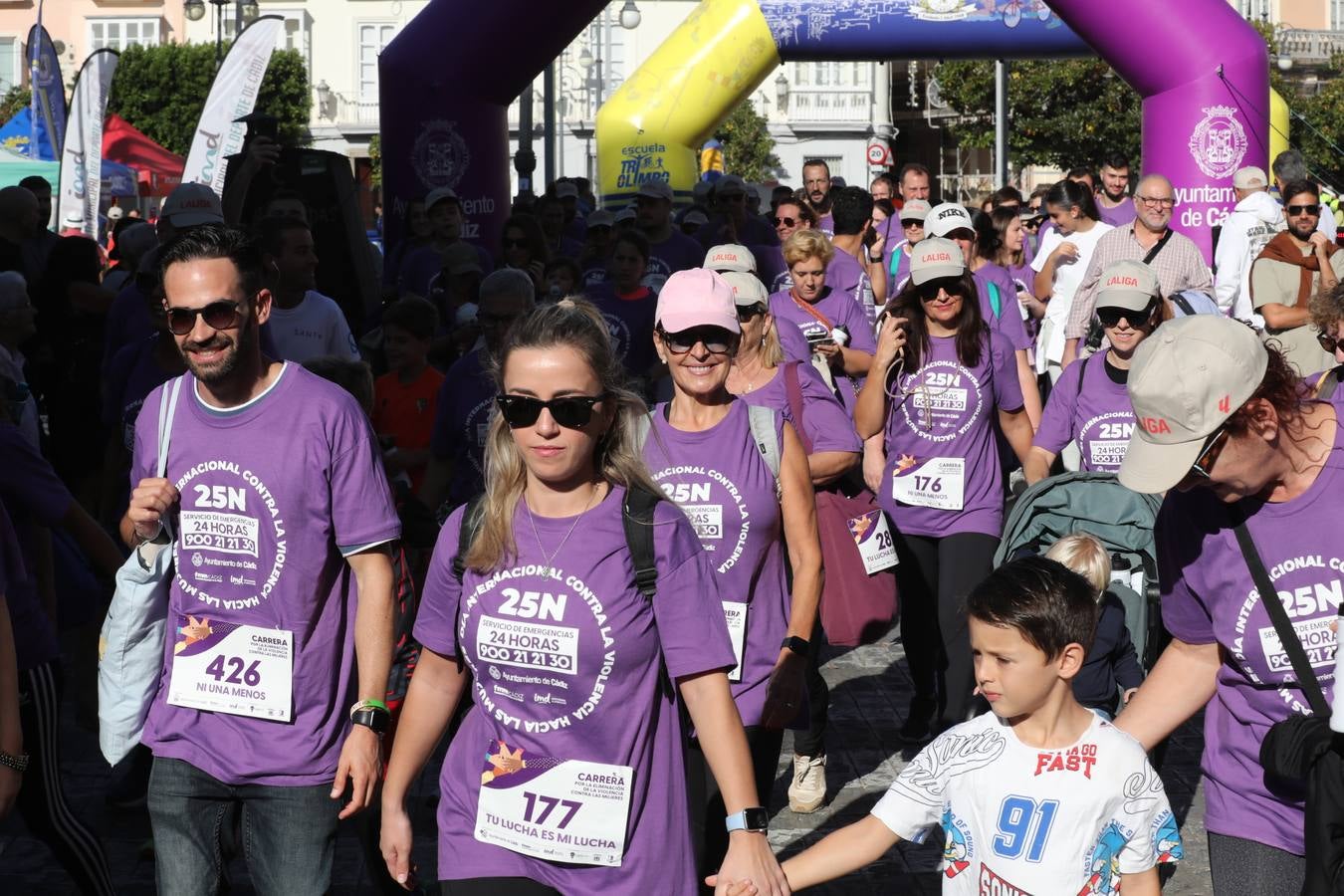Fotos: Carrera Popular por la eliminación de la violencia contra las mujeres