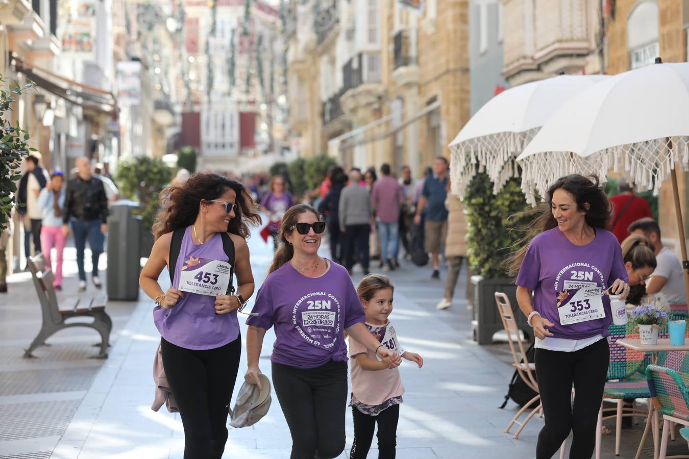 Fotos: Carrera Popular por la eliminación de la violencia contra las mujeres