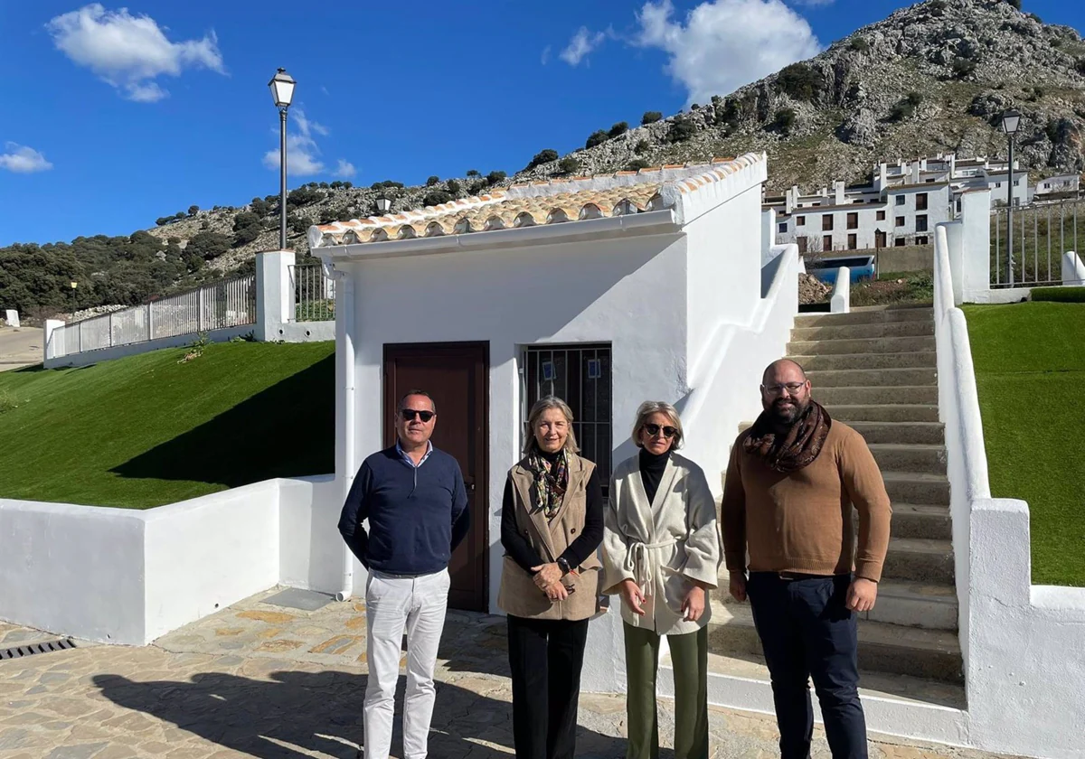 Ana Bertón y Javier Bello han visitado Benaocaz y Zahara de la Sierra