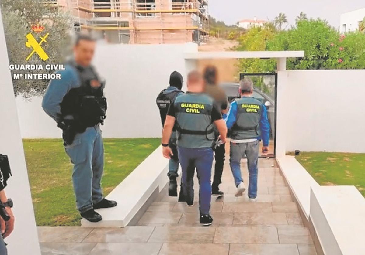 Once jóvenes ucranianas viven un calvario tras ser maltratadas y explotadas en Algeciras como empleadas de hogar