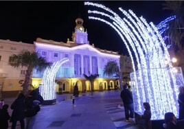 Alumbrado de Navidad 2023 en Cádiz hoy: horario y actividades programadas