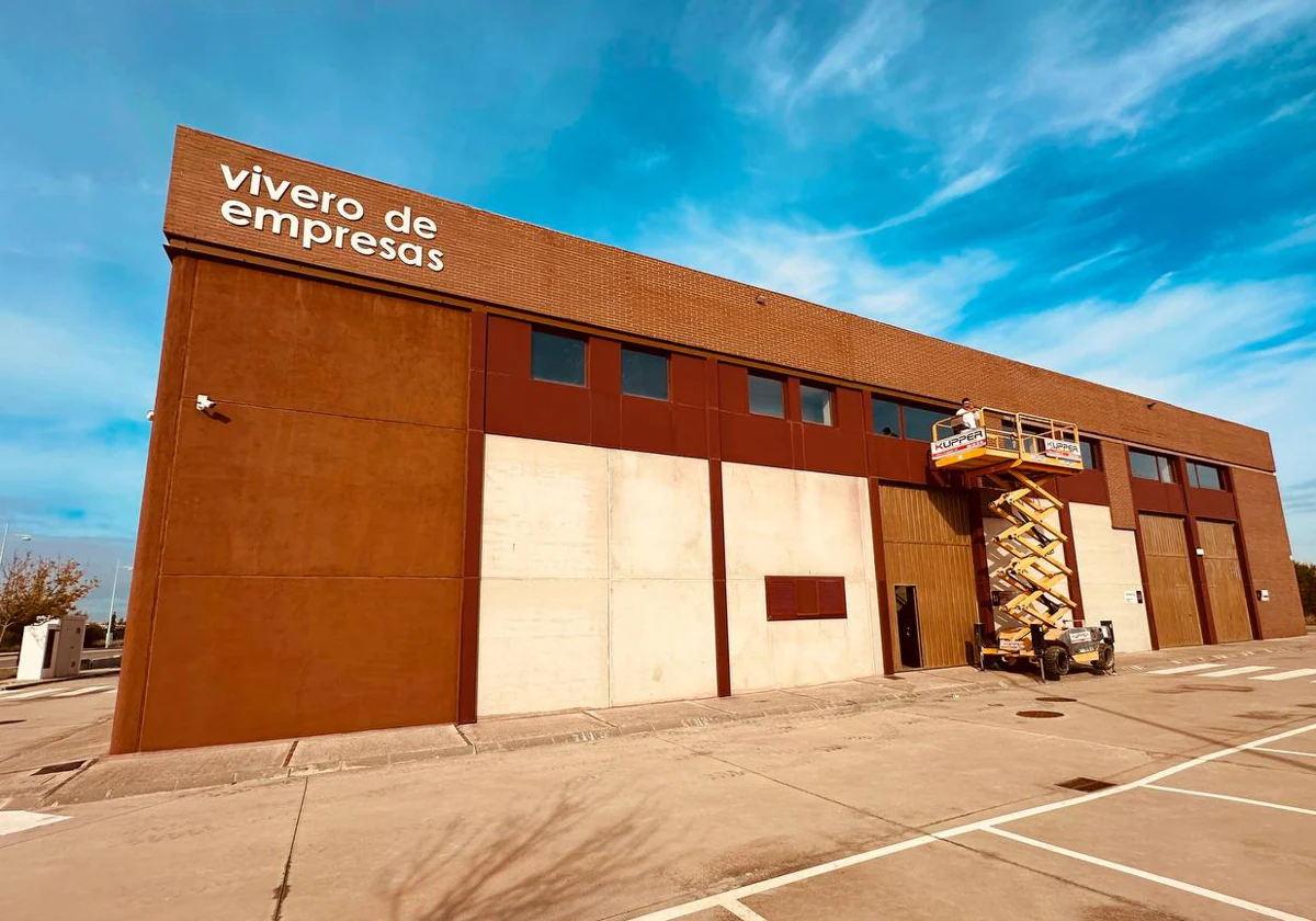 El Vivero de Empresas Industriales de El Puerto se acondiciona para su reactivación.