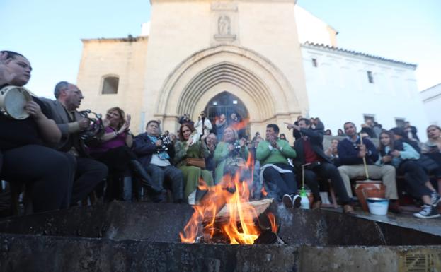 Zambomba multitudinaria y con aspiración de récord en Jerez