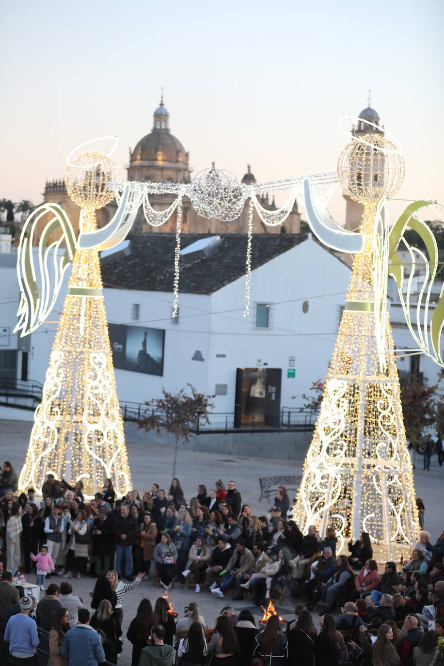 Fotos: Zambomba en la plaza Belén de Jerez
