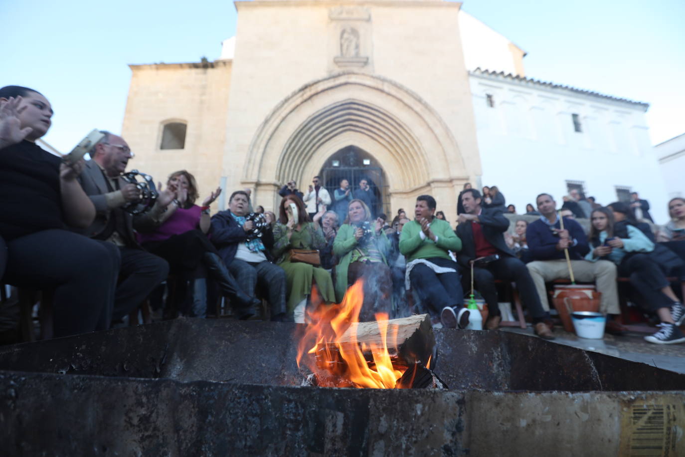 Fotos: Zambomba en la plaza Belén de Jerez