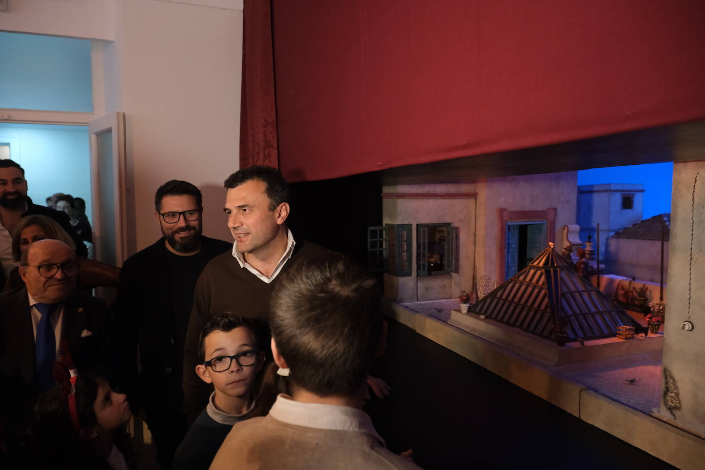 Fotos: Abren al público las visitas del Belén municipal