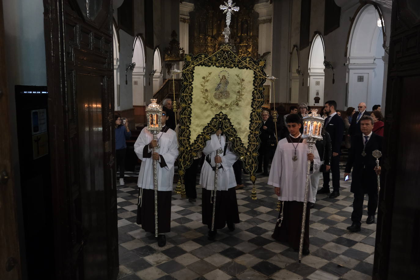 Fotos: Rezo Vespertino del Santo Rosario