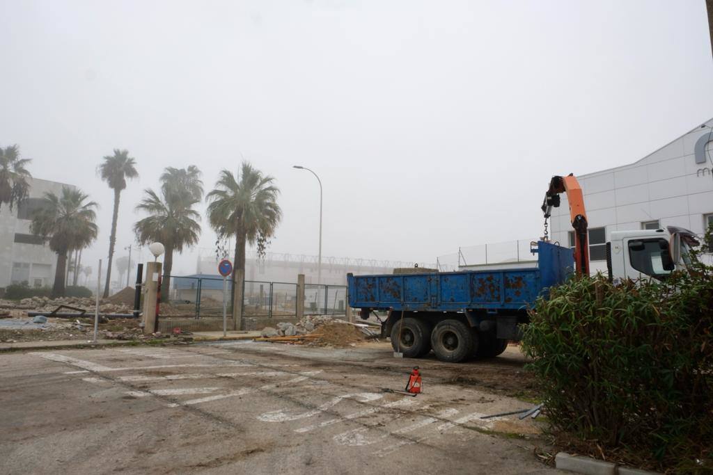 Así queda el nuevo vallado de Altadis