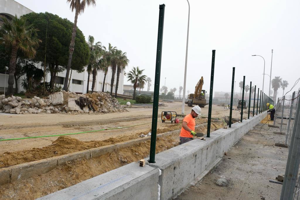 Así queda el nuevo vallado de Altadis