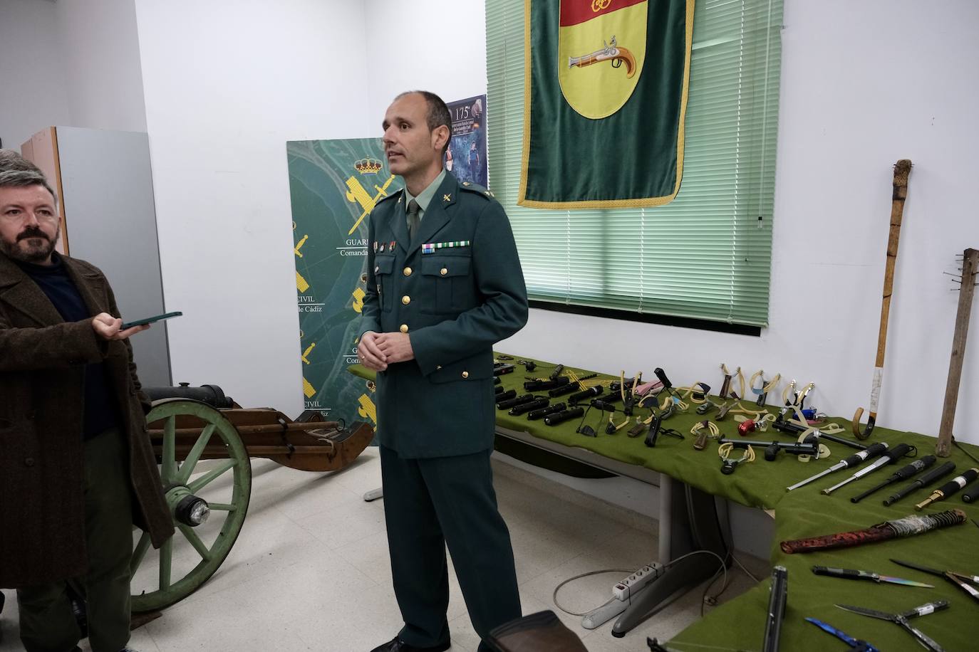 Fotos: El arsenal a la venta por internet en la provincia de Cádiz