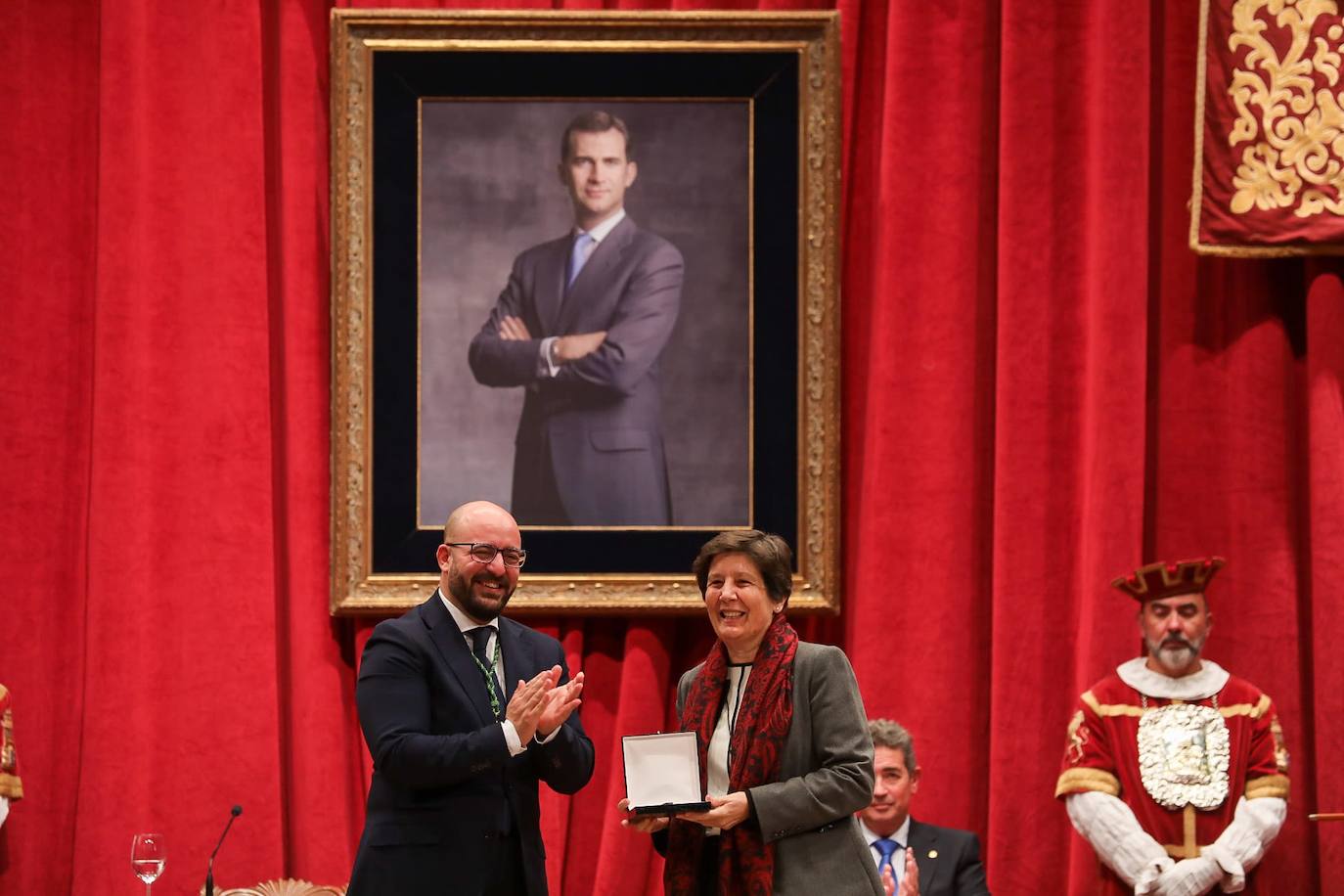 Fotos: El Puerto distingue a sus ciudadanos más ilustres