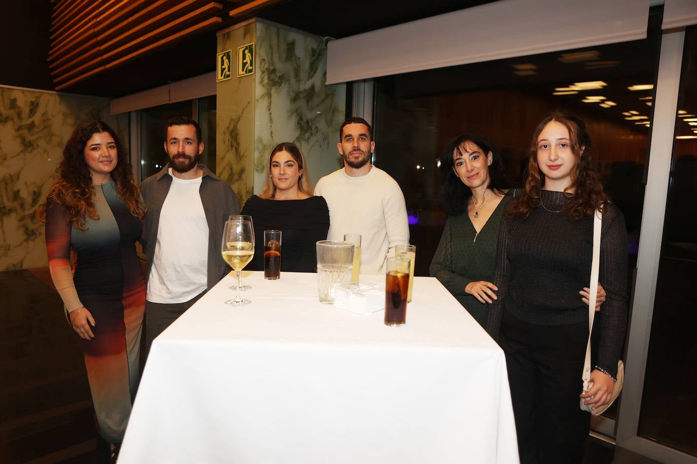 Paula Campe, Juan Manuel Brenes, Paola Zarza, Nacho Arrabal, Beatriz González y Abril Martín.