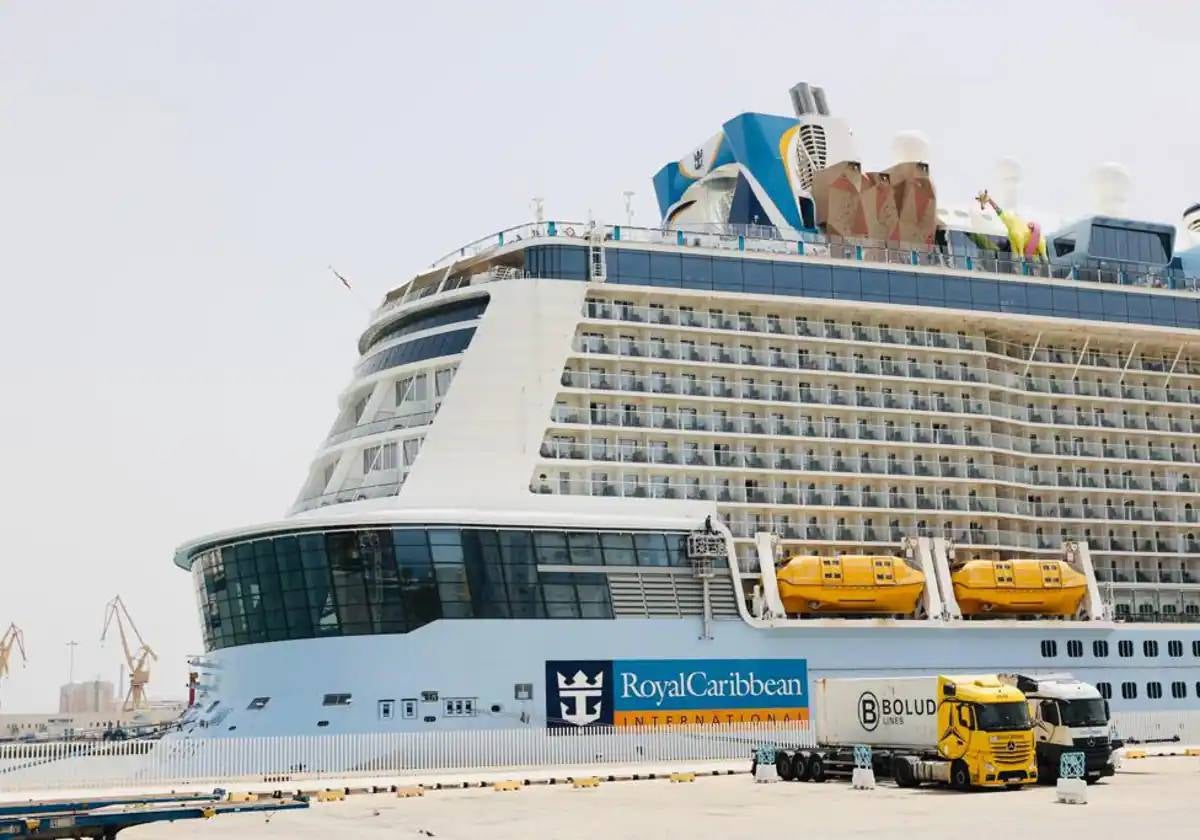 Imagen de uno de los cruceros de Royal Caribbean en el puerto de Cádiz