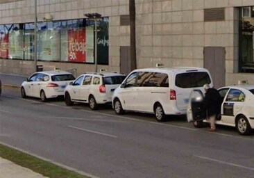 La respuesta de Radio Taxi Cádiz a la queja de una usuaria por la dificultad de ser atendida días como hoy