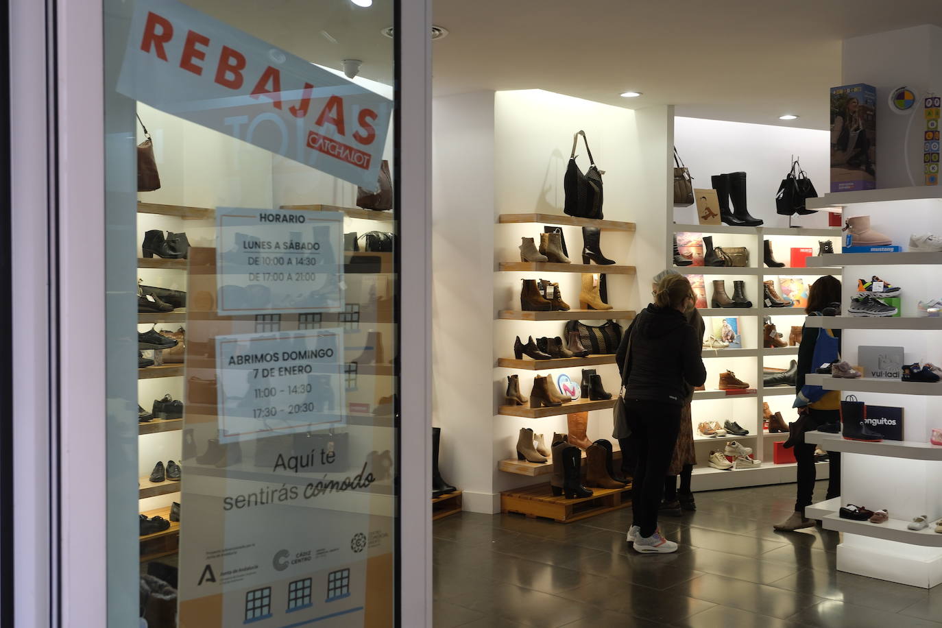 Cádiz se prepara para las rebajas de invierno