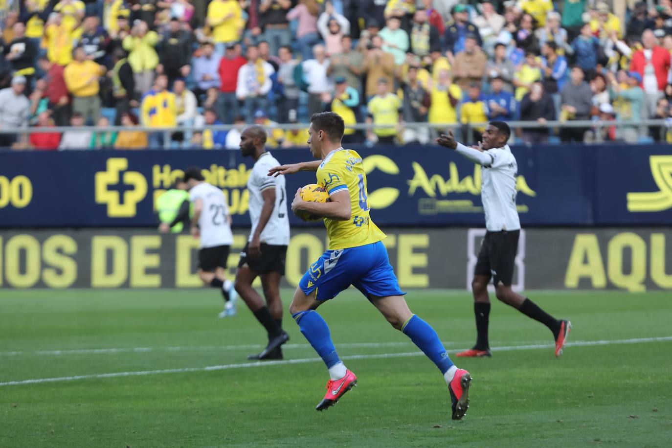Fotos: el partido Cádiz-Valencia, en imágenes