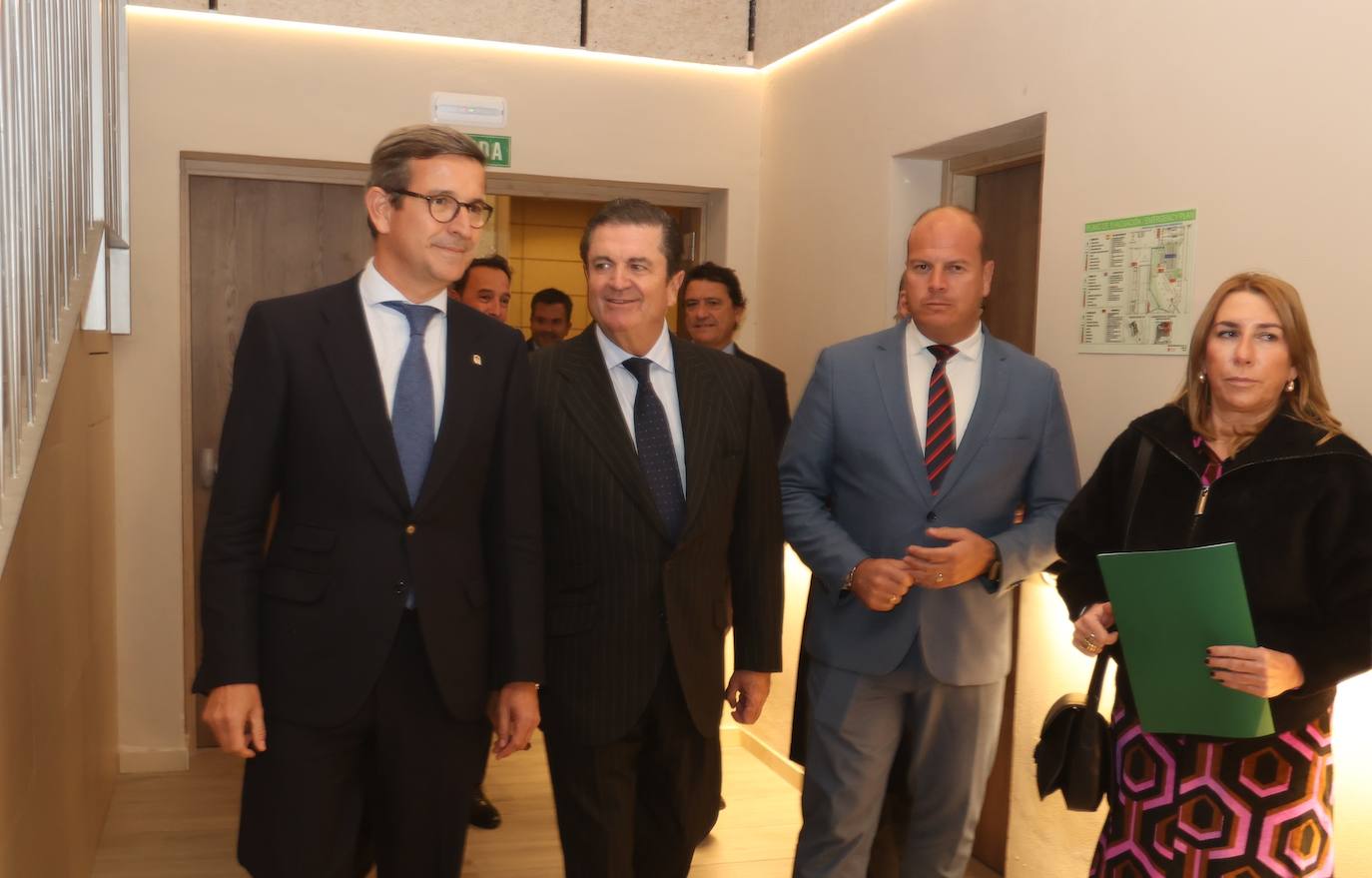 Así ha sido la entrega del premio Gaditano de Adopción a Borja Prado Eulate en Cádiz